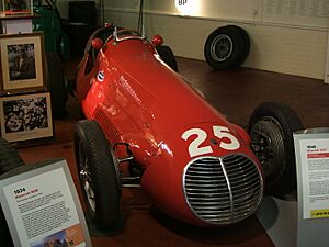 Archivo:Maserati 4CLT ex-Parnell