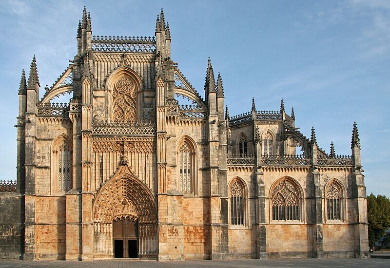 Mosteiro da Batalha 78a (cropped)