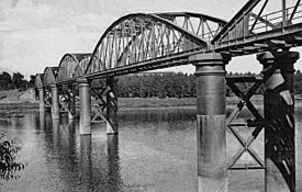 Puente de Alfonso XII.jpg