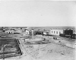 Archivo:The Station of Bahmi on the Transcaspian Railway
