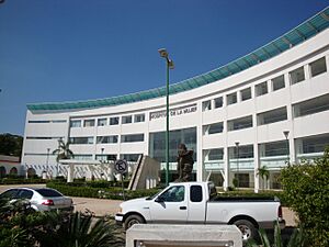 Archivo:Villahermosa Hospital Mujer