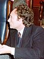 (Eduardo Punset) Adolfo Suárez conversa con el ministro de Relaciones con la CEE. Pool Moncloa. 1 de octubre de 1980 (cropped)
