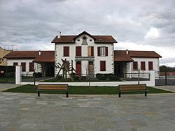 École de Larceveau, Basse-Navarre.jpg