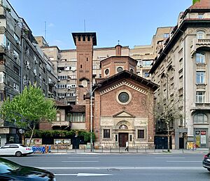 Archivo:28 Bulevardul Nicolae Bălcescu, Bucharest (01)