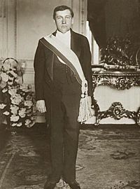 Archivo:Arturo Alessandri-1920