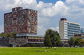 Biblioteca and Torre des Humanidades I from Las Islas, Ciudad Universitaria, Mexico City.jpg