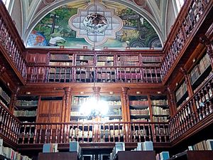 Archivo:Biblioteca pública en Morelia