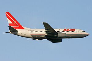 Archivo:Boeing 737-7Z9, Lauda Air JP5647866