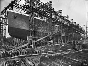 Archivo:Britannic under construction
