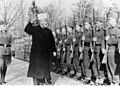 Bundesarchiv Bild 146-1978-070-04A, Amin al Husseini bei bosnischen SS-Freiwilligen