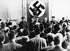 Archivo:Bundesarchiv Bild 183-C0718-0052-001, Volksgerichtshof, Prozess zum 20. Juli 1944