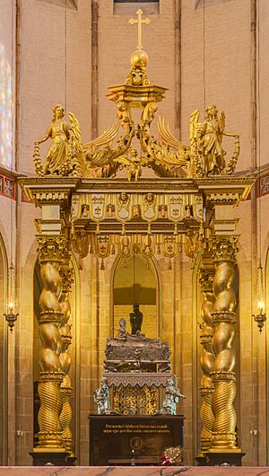Archivo:Catedral de Gniezno, Gniezno, Polonia, 2014-09-17, DD 25-27 HDR