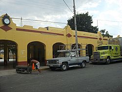 Caucel, Yucatán (04).JPG