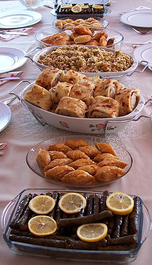 Archivo:Food from Turkey (cropped)