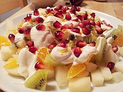 Fruktsallad (Fruit salad).jpg
