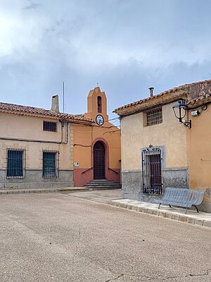 Archivo:Iglesia Cerrolobo