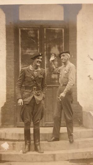 Archivo:José de Contreras y González-Anleo con su tío Fernándo de Contreras y Pérez de Herrasti