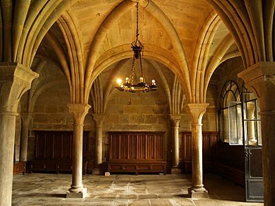 Monestir de La Oliva - Sala Capitular-002