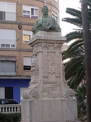 Archivo:Paseo de la estación de Sueca 19