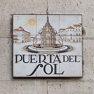 Archivo:Puerta del Sol - 01