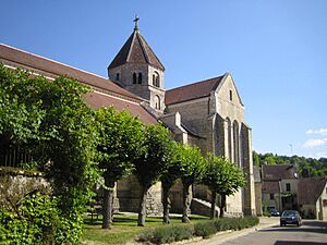 Archivo:Sacy-eglise1