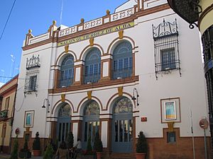 Archivo:Salón Gutierrez de Alba en Alcalá de Guadaíra