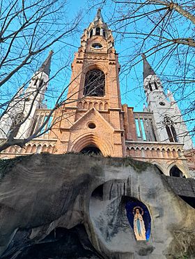 Santuario de Lourdes - Santos Lugares I.jpg