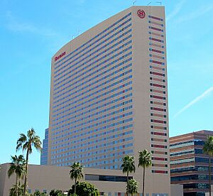 Archivo:SheratonPhxDowntown