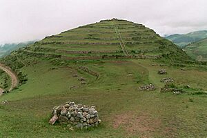 Archivo:Sondor, Chanka Ruins - panoramio