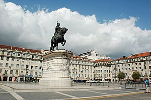 Archivo:Statue of King John I (The Praça da Figueira). Lisbon, Portugal, Southwestern Europe