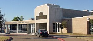 Archivo:Texas HEBISD Bell HS front