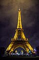 Torre Eiffel at night