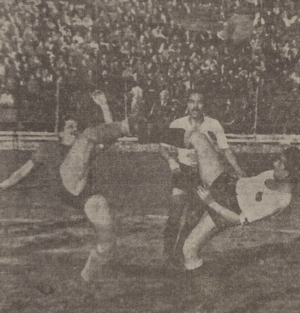 Archivo:Triunfo de Universidad Católica por 2-1 sobre Colo Colo en el Torneo de Reservas de Chile 1949