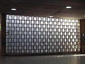 Archivo:UCV 2015-223 Mural de Victor Valera, 1956