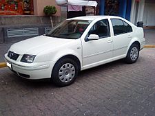 Archivo:VW Jetta IV Europa 2007