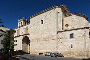 Archivo:Villarrubia de Santiago, Iglesia de San Bartolomé, fachada principal