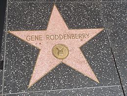 Archivo:2009 Gene Roddenberry star (cropped)
