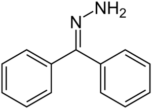 Archivo:Benzophenone hydrazone-structure