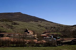 Bustillo de Santullan - Vista general.JPG