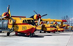 Archivo:Canadair CL-215s Alberta Government