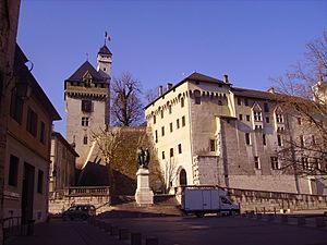 Archivo:Chambéry Schloss der Herzöge von Savoyen 1