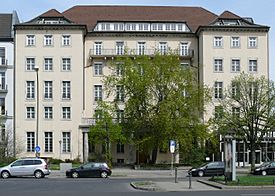Archivo:Charlottenburg Otto-Suhr-Allee Haus Ottilie von Hansemann