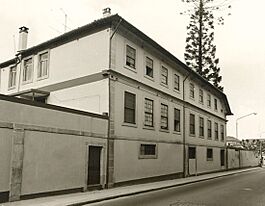 Archivo:Convent of the Good Shepherd Sisters in Porto, Portugal