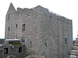 Archivo:Craigmillar tower2