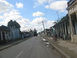 Cruces (Cuba - state road).jpg