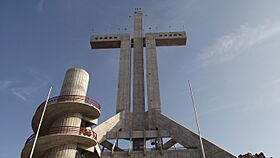 Cruz del Tercer Milenio - panoramio (1).jpg