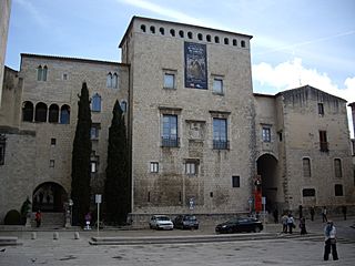 Façana Palau Episcopal. Museu d'Art.JPG