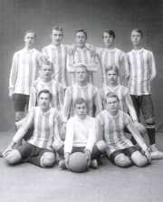 Archivo:HJK champions 1911