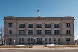 Historic Crow Wing County Court House, Brainerd, Minnesota (41585718562).jpg