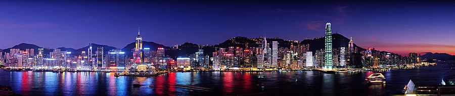 Archivo:Hong Kong at night